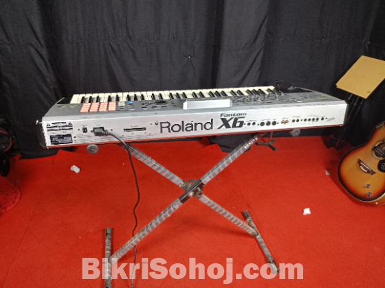 Emergency sell Roland fantom x6